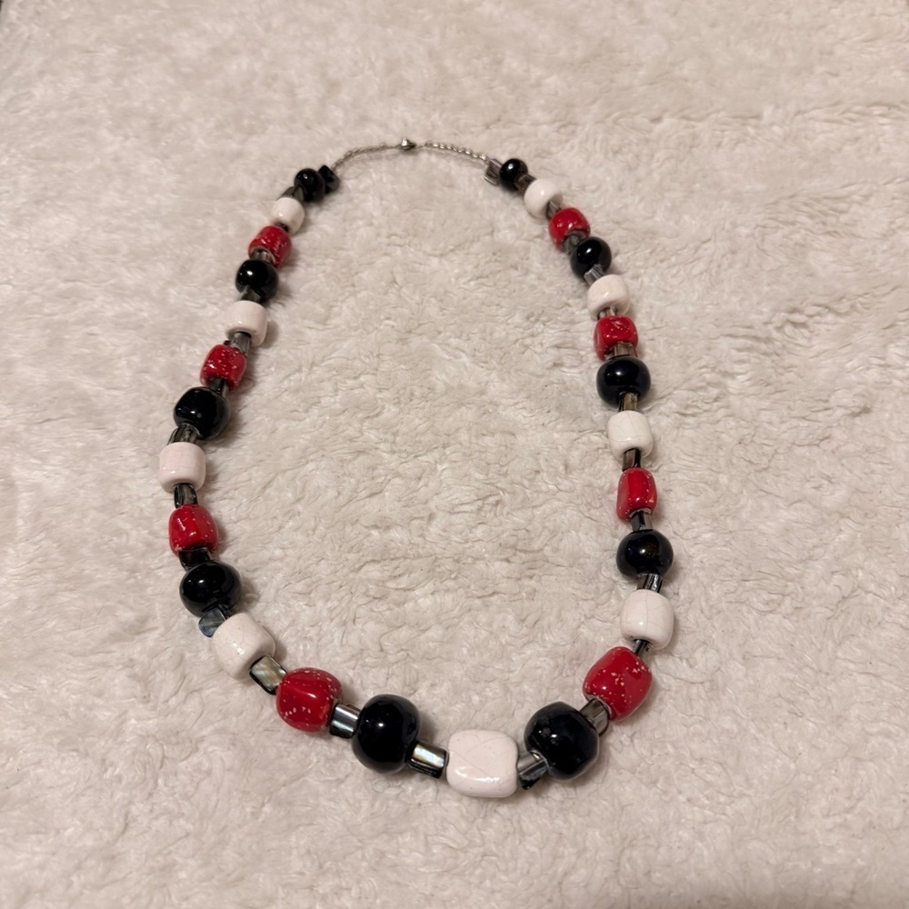 Vintage Teng Yue Fashion Necklace